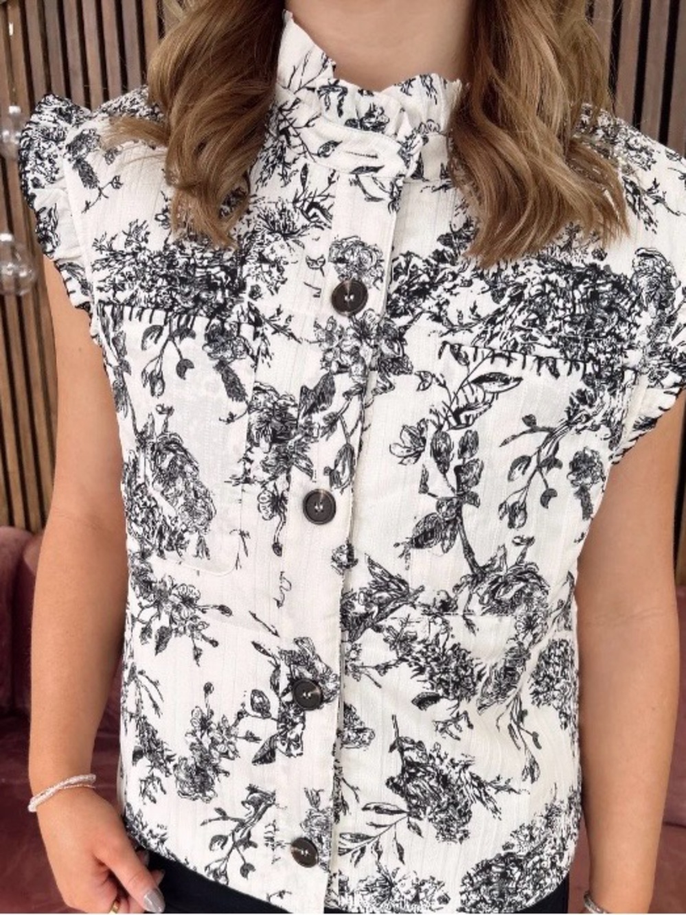 Sleeveless Floral Print Ruffle-Trim Top - Black & White